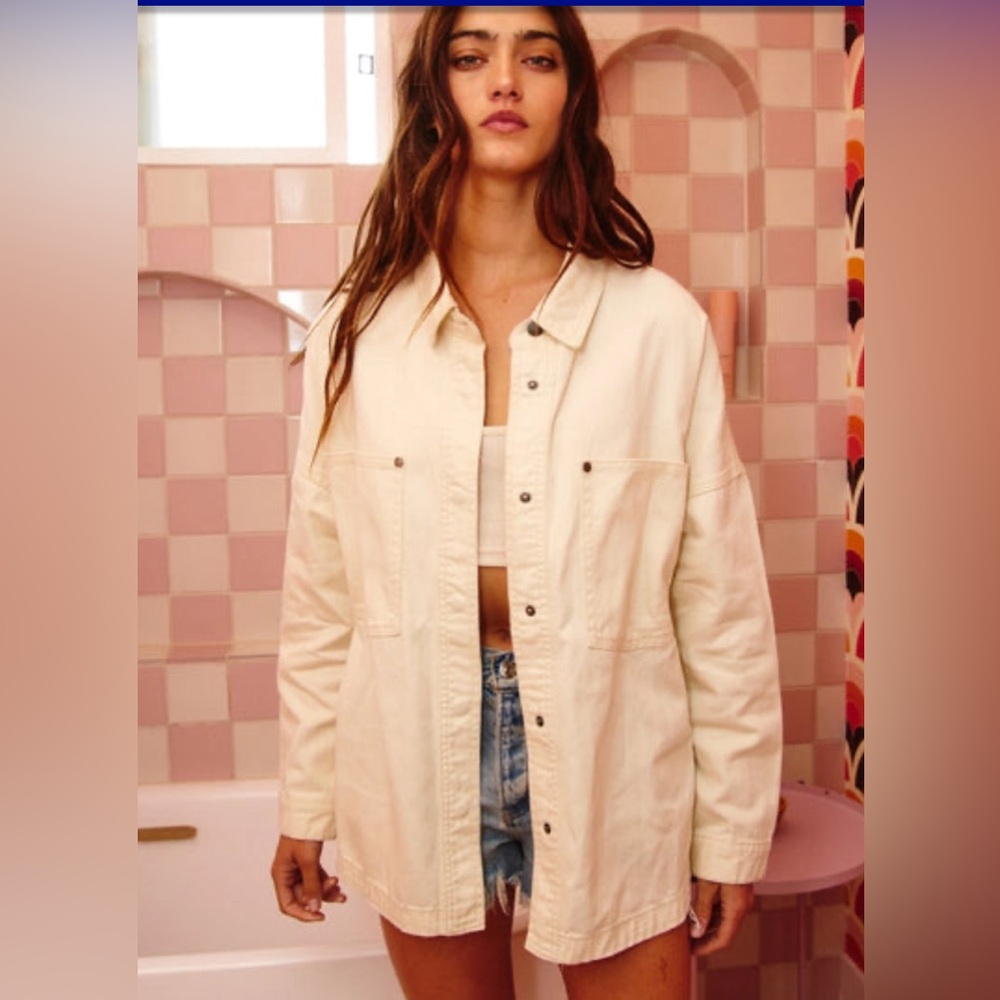 Bucketlist Oversized Denim Shirt Jacket Shacket Size Large NWT